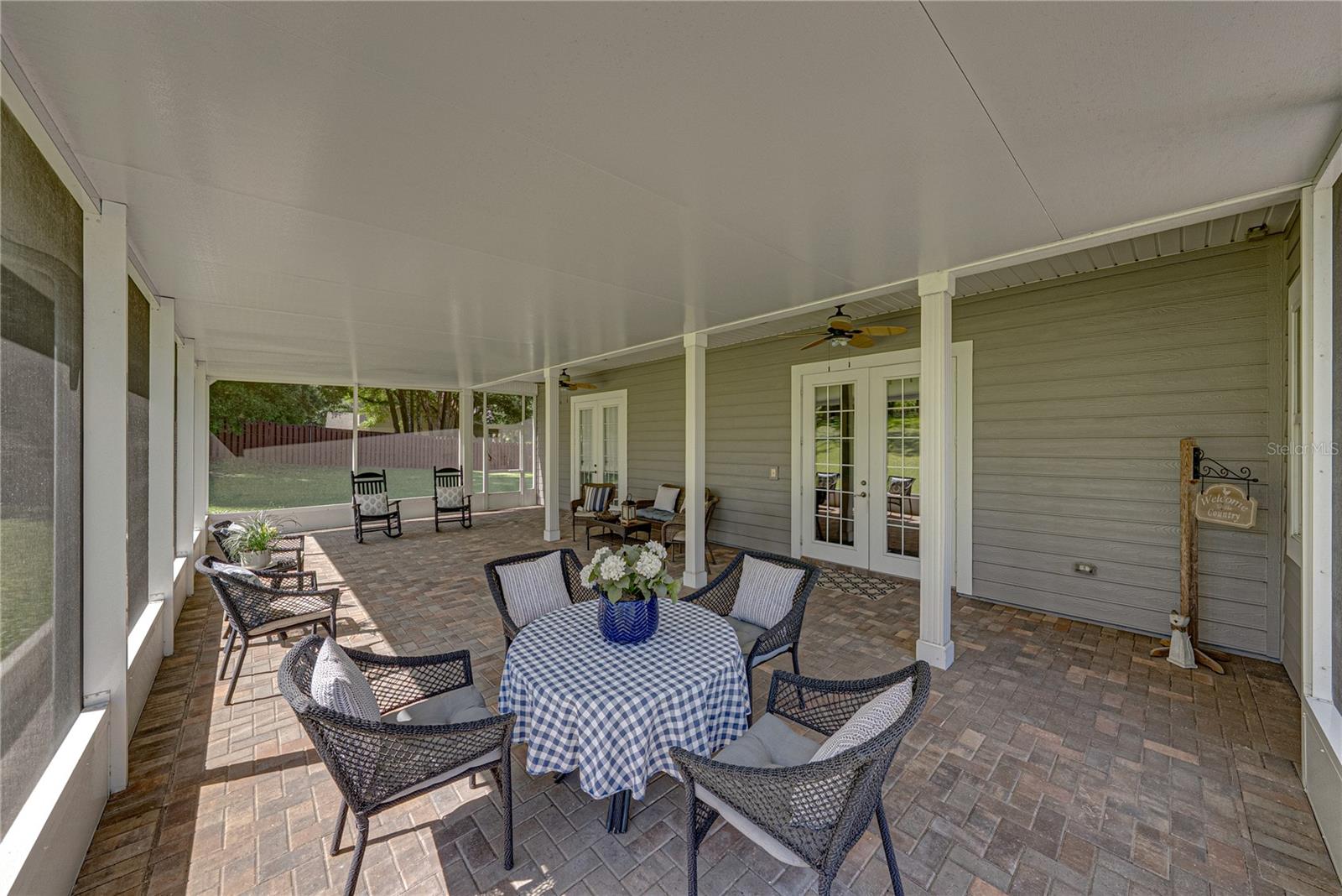 810 SAVANNAH OAKS DR