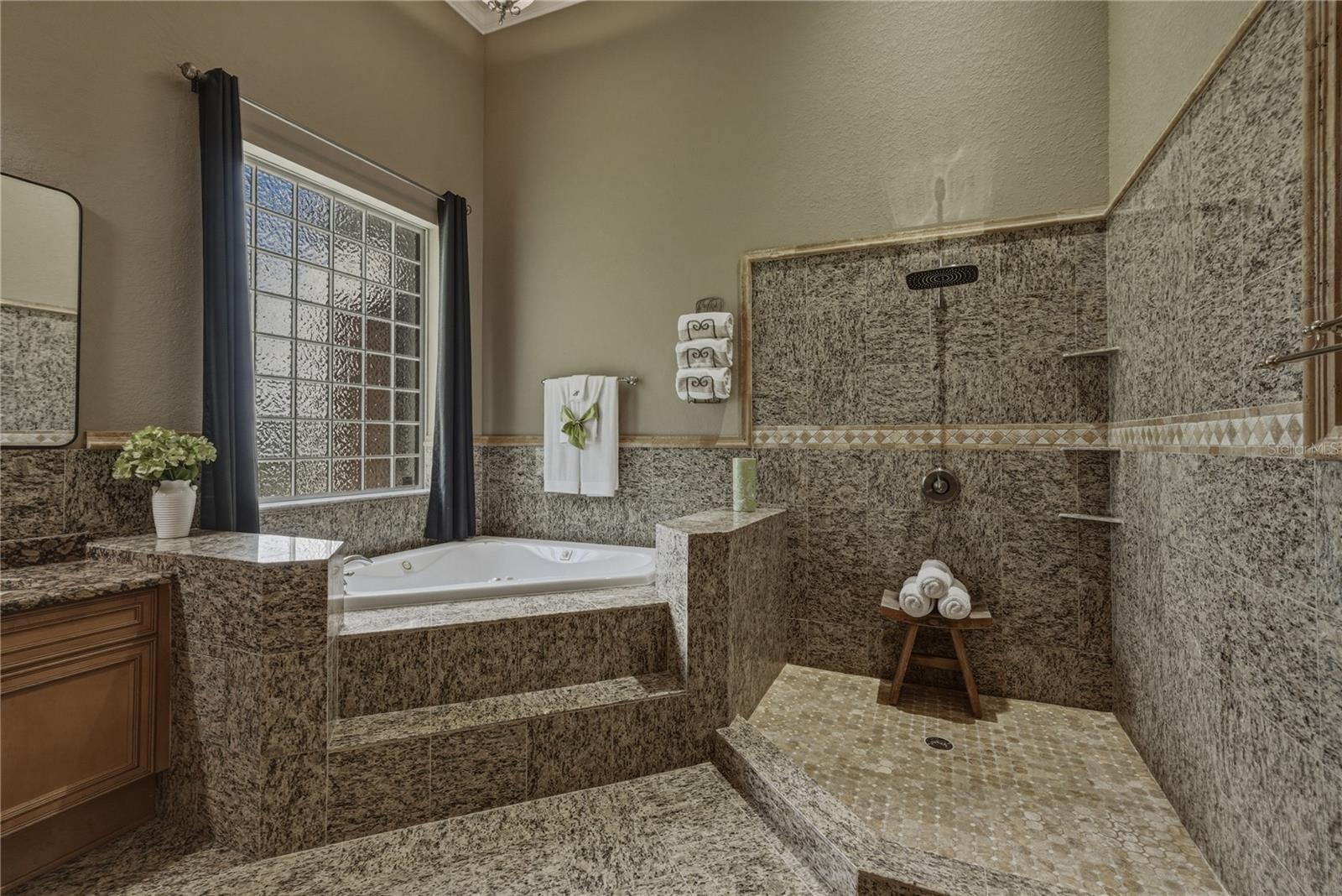 37624 SKY RIDGE CIR