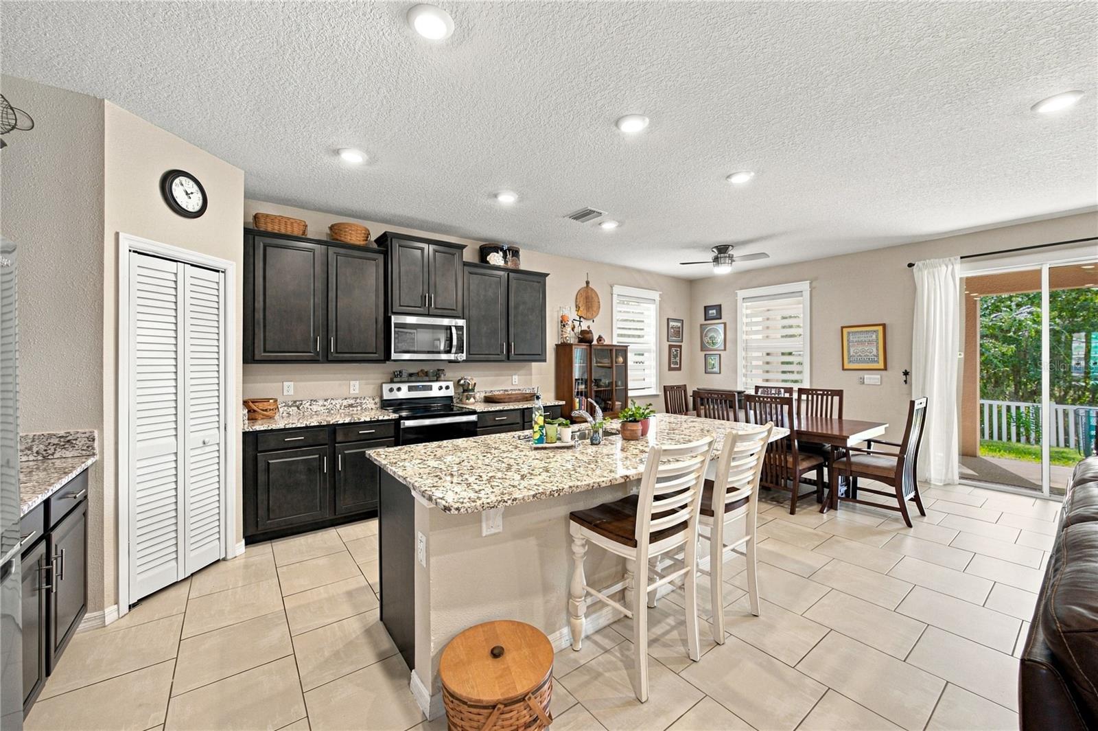 6689 COBBLE BLISS ST
