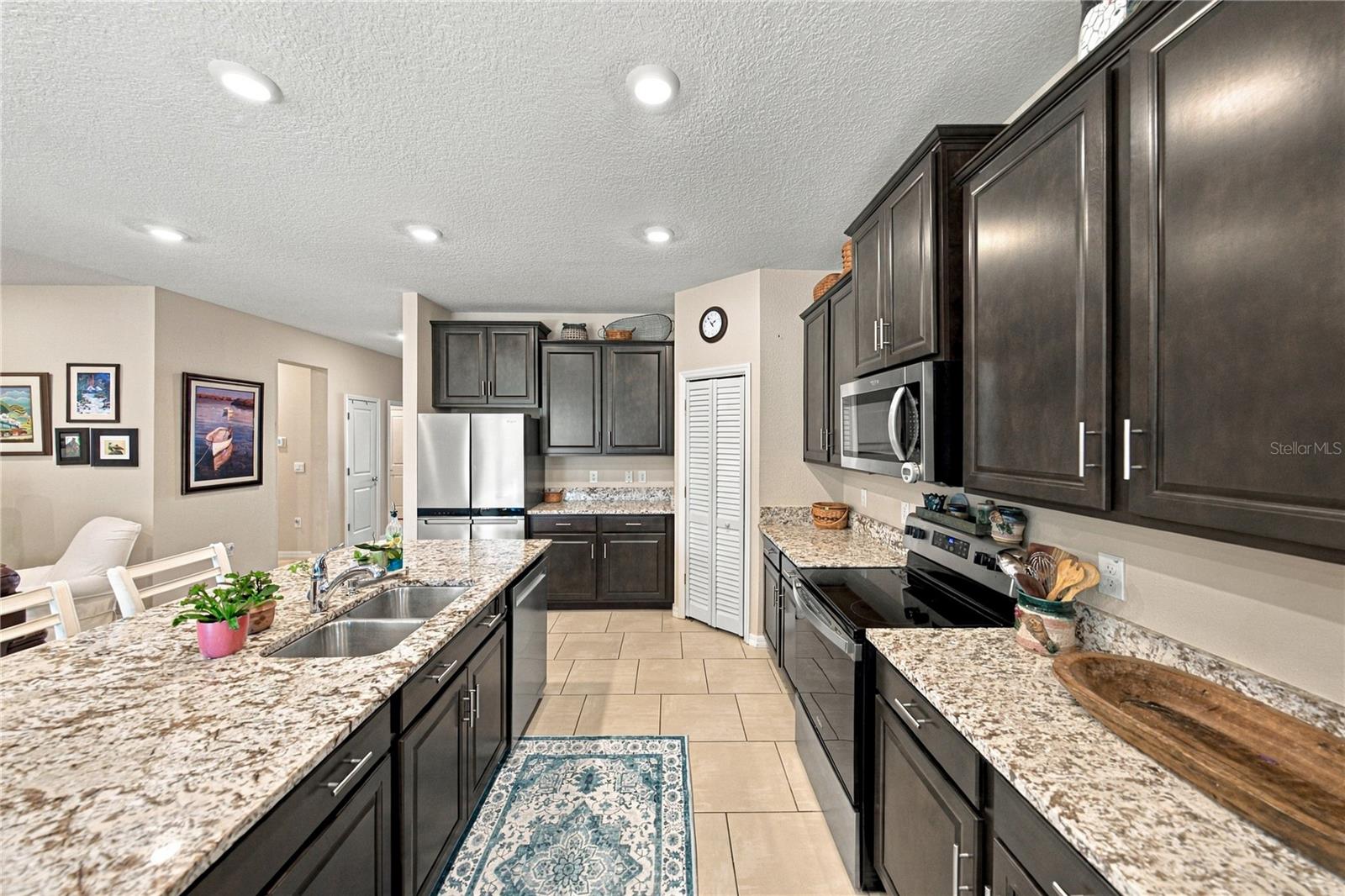 6689 COBBLE BLISS ST