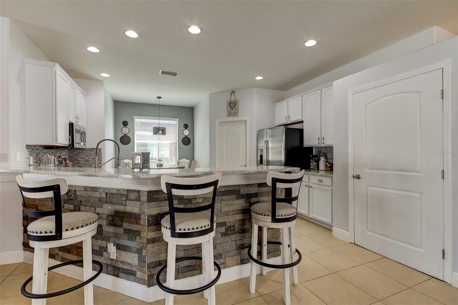 12403 CRICKLEWOOD DR