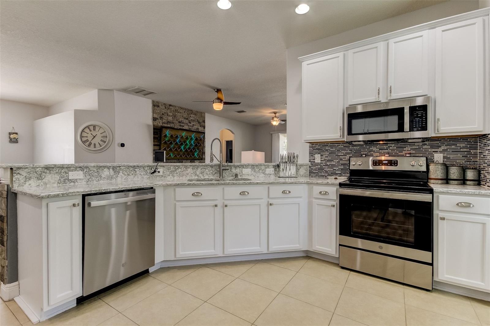 12403 CRICKLEWOOD DR