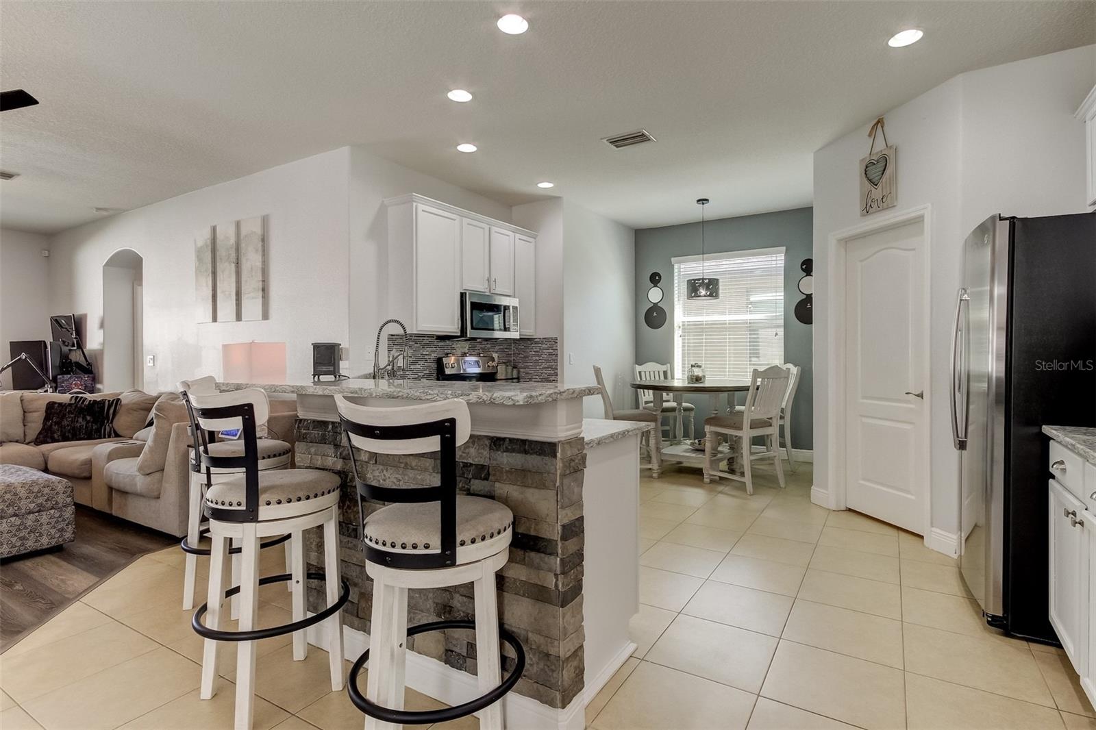 12403 CRICKLEWOOD DR