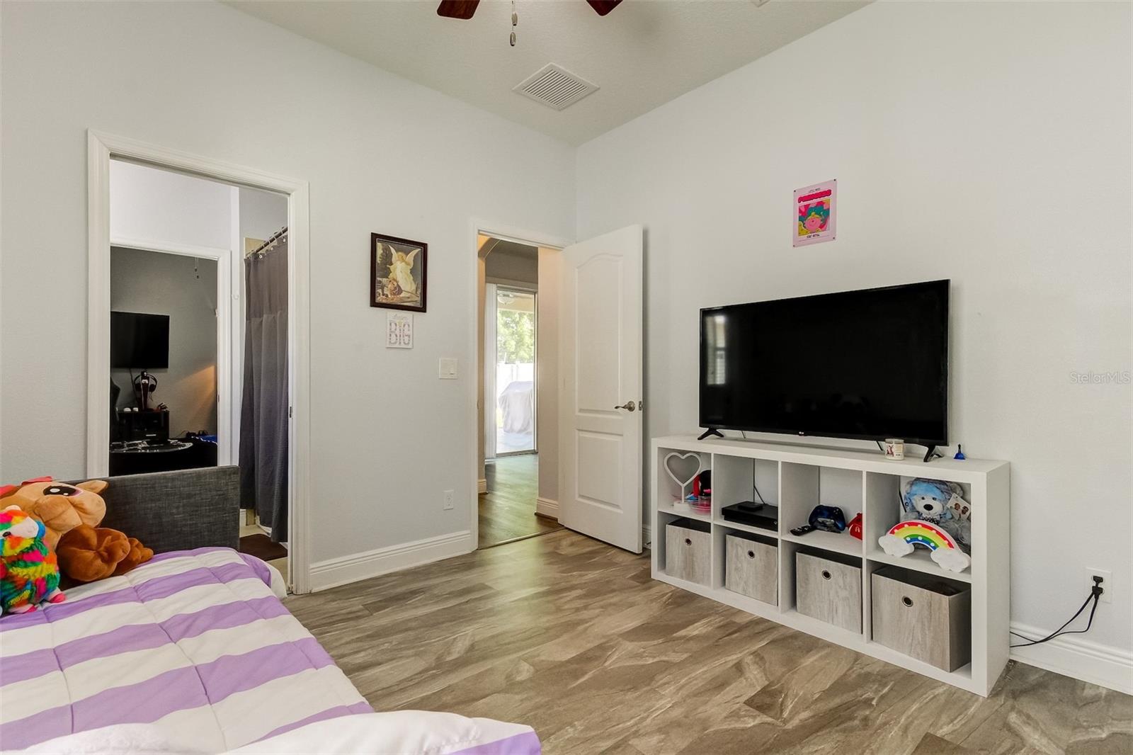 12403 CRICKLEWOOD DR