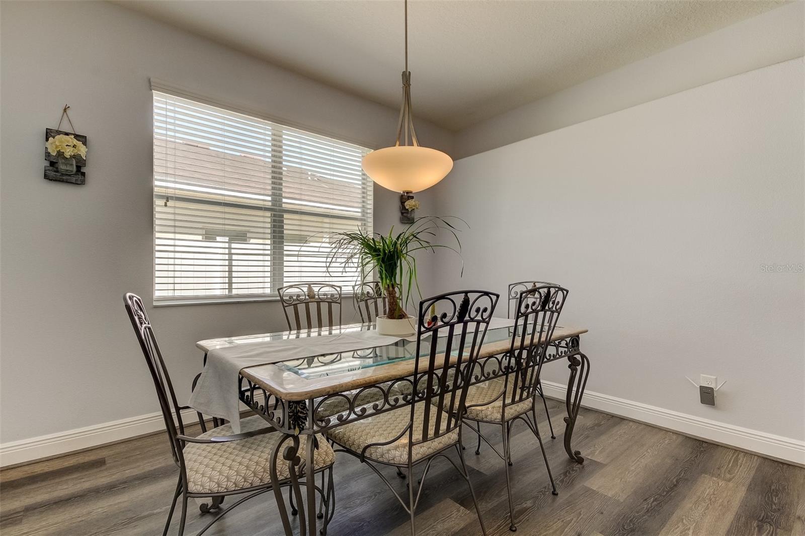 12403 CRICKLEWOOD DR