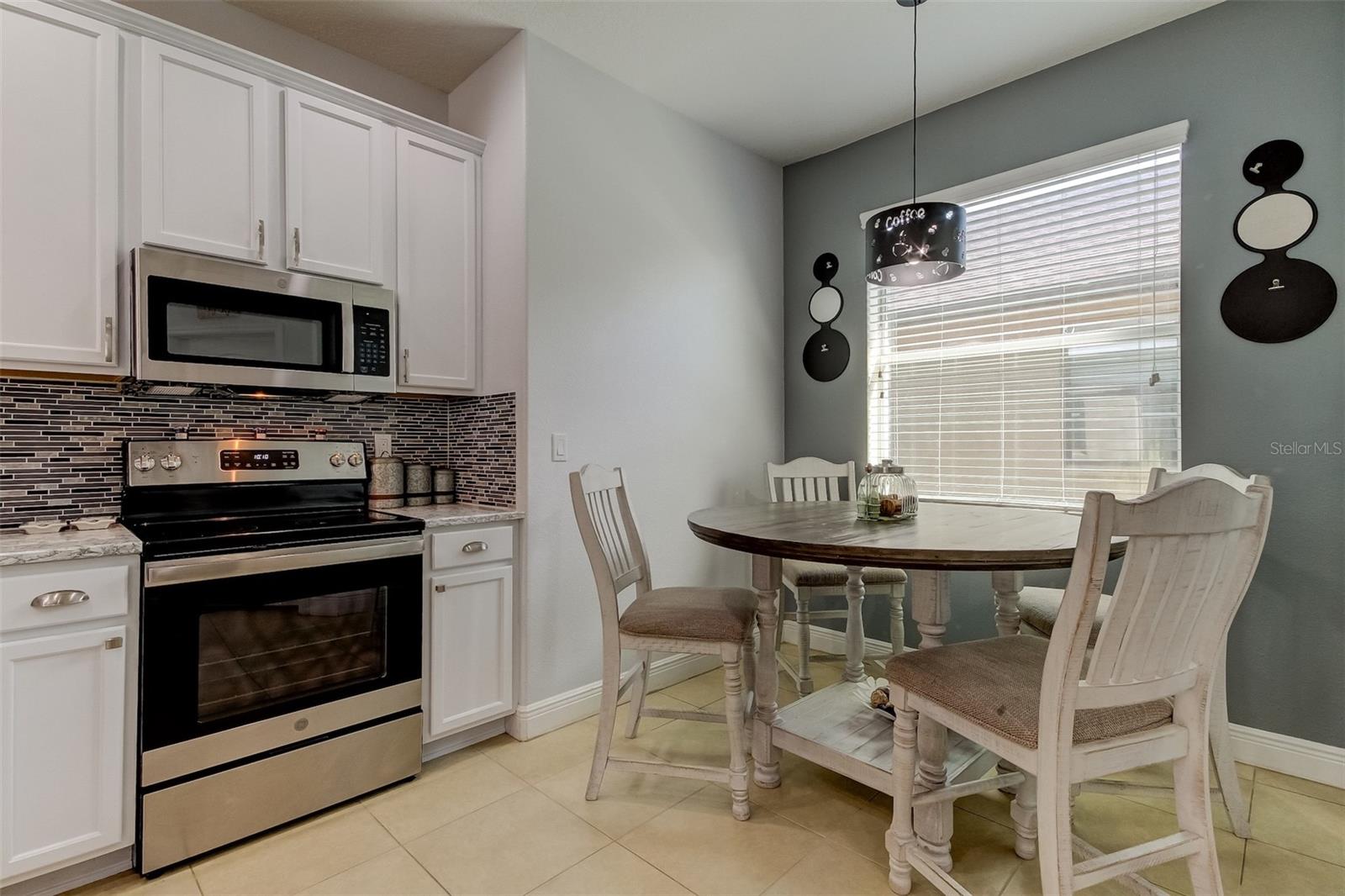 12403 CRICKLEWOOD DR