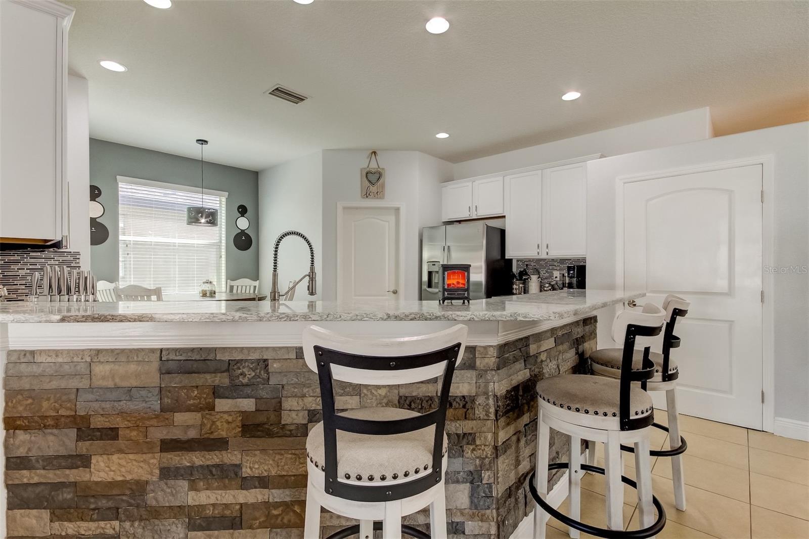 12403 CRICKLEWOOD DR