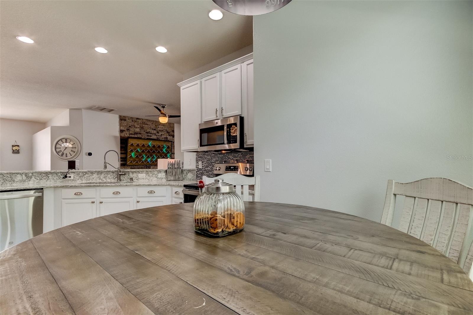 12403 CRICKLEWOOD DR