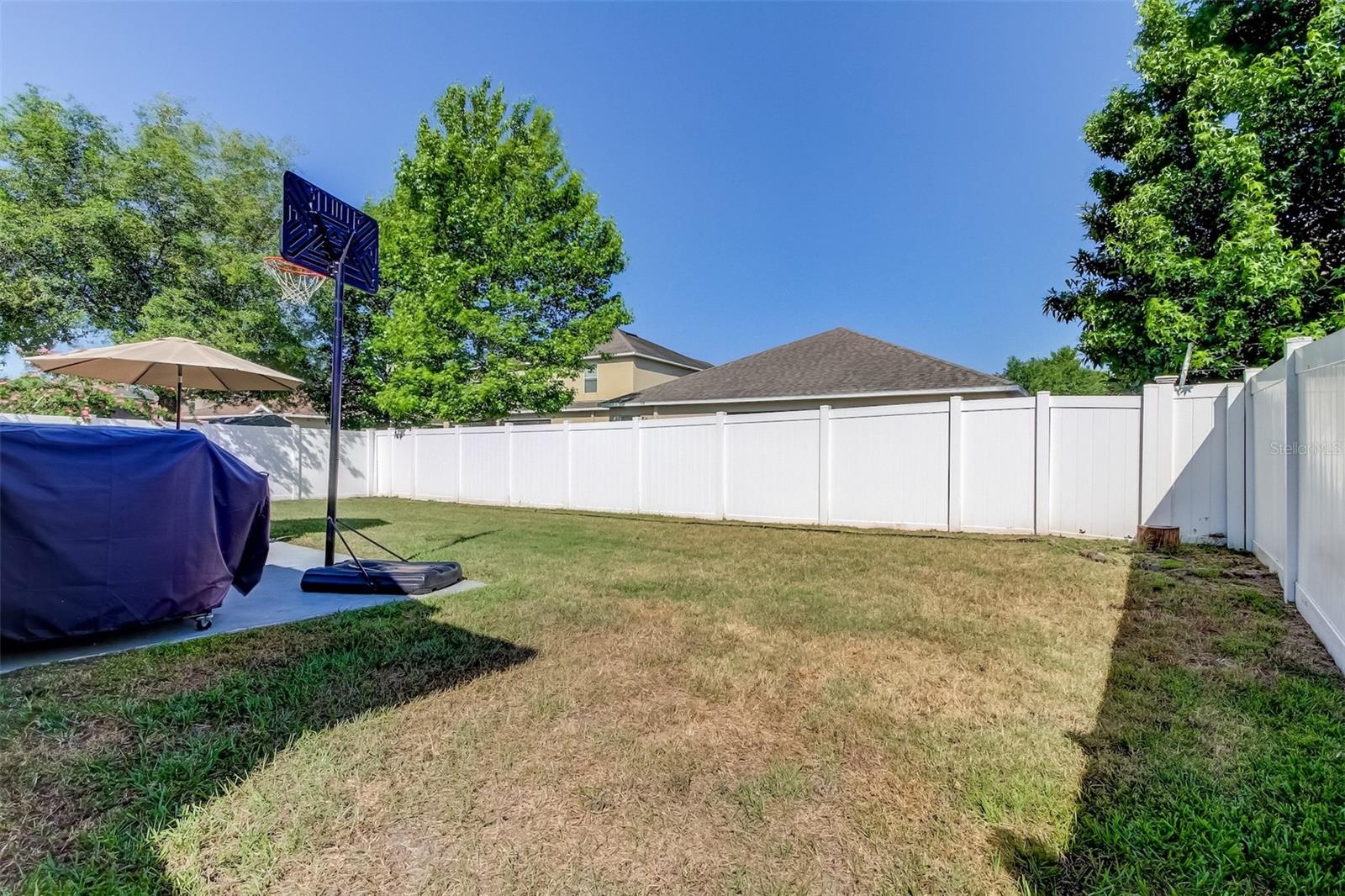 12403 CRICKLEWOOD DR