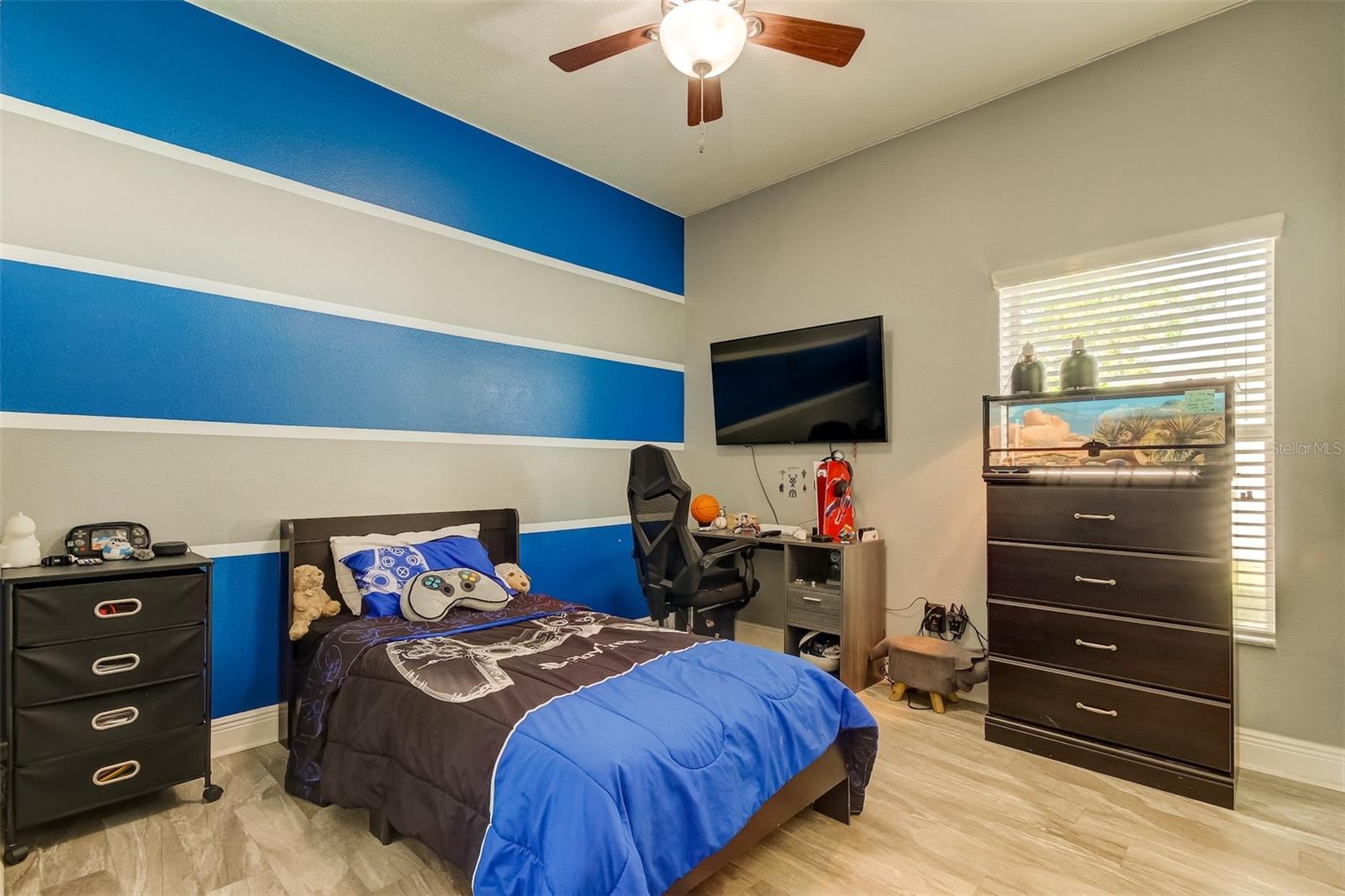 12403 CRICKLEWOOD DR