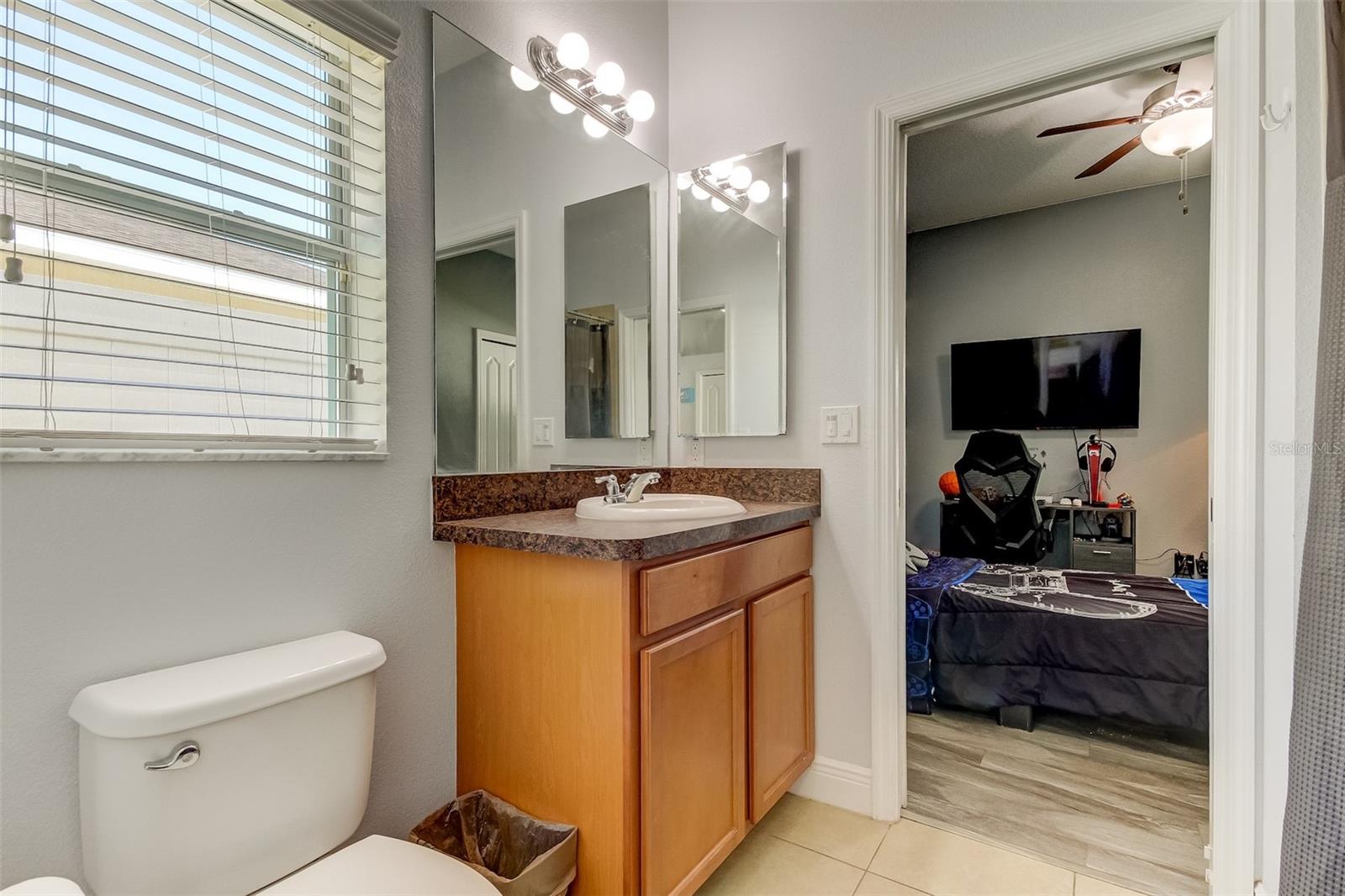 12403 CRICKLEWOOD DR