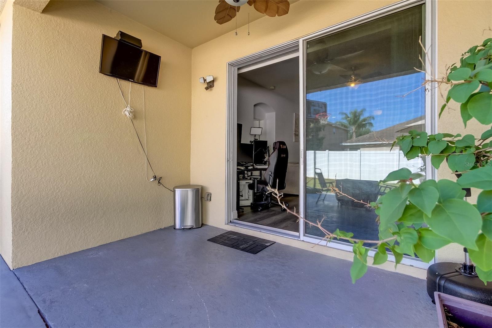 12403 CRICKLEWOOD DR