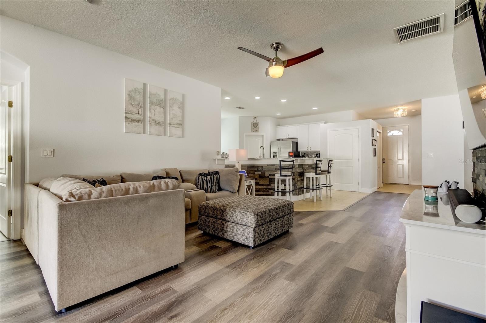 12403 CRICKLEWOOD DR