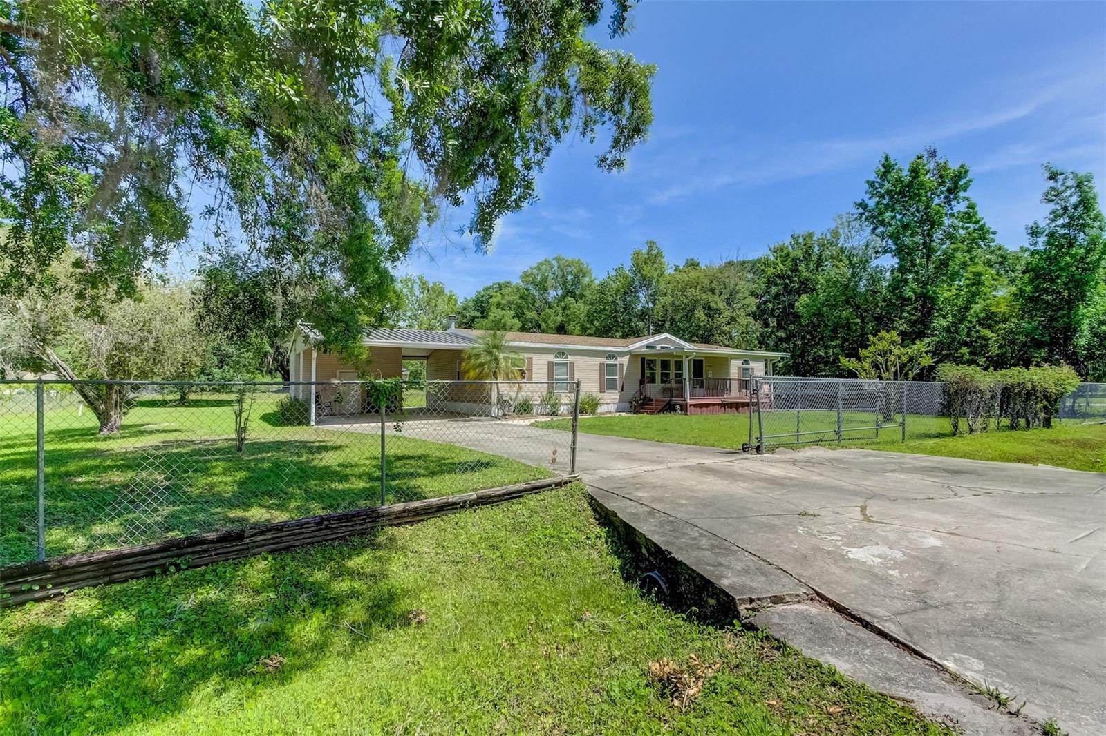 27223 DAYFLOWER BLVD