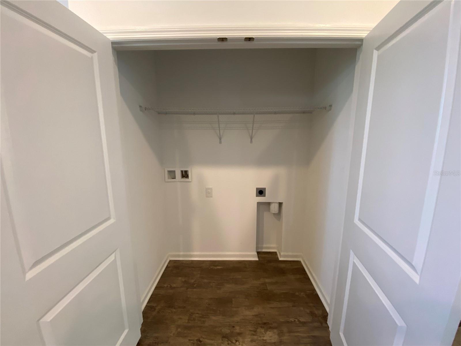 35166 WHITE WATER LILY WAY