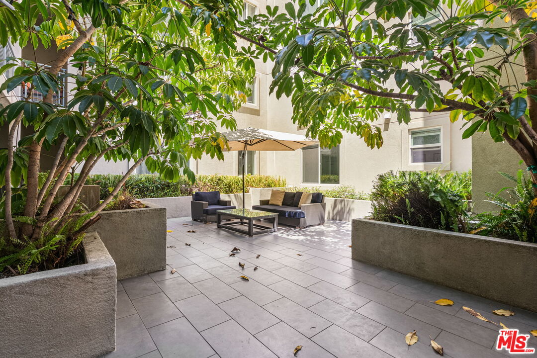 4644 Coldwater Canyon Ave Unit: 103