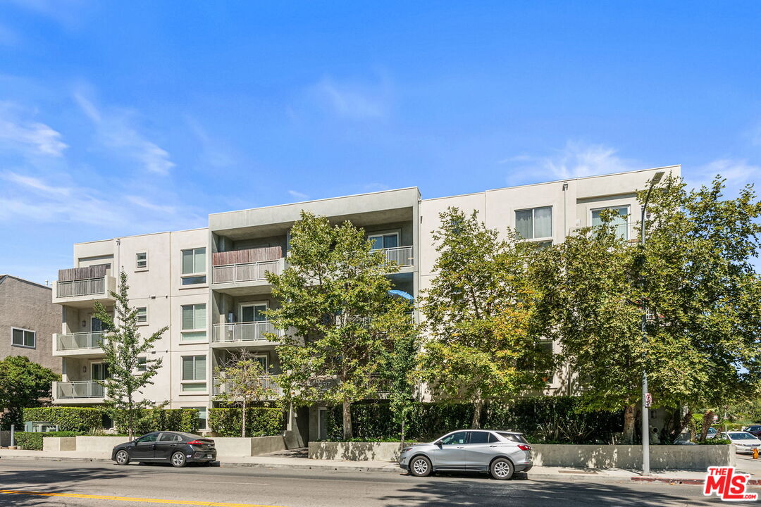 4644 Coldwater Canyon Ave Unit: 103