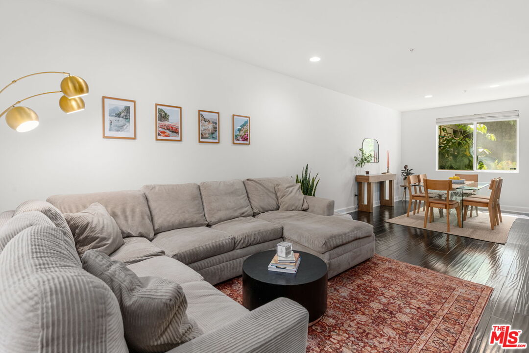 4644 Coldwater Canyon Ave Unit: 103