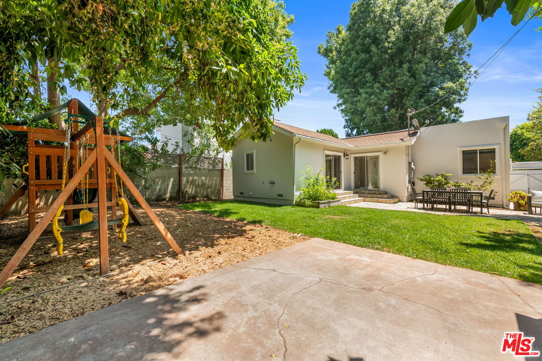 4313 Wilkinson Ave