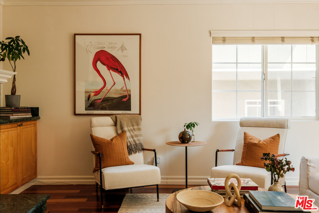 821 S Gramercy Pl Unit: 2