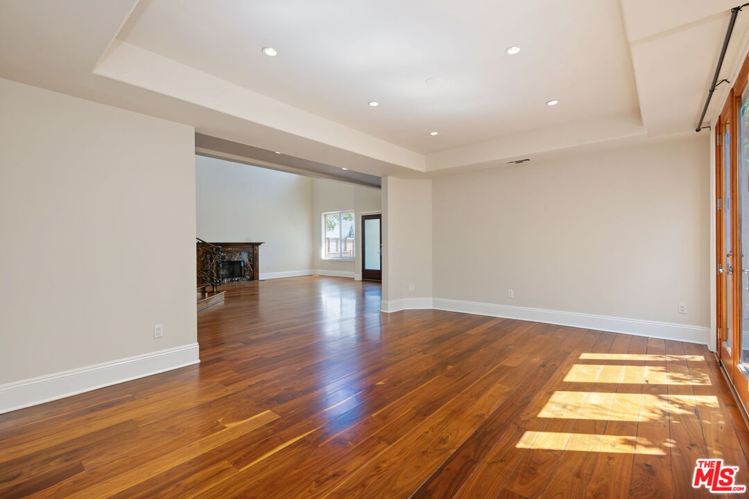 419 N Laurel Ave