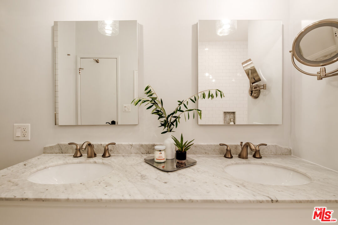 14569 Benefit St Unit: 209