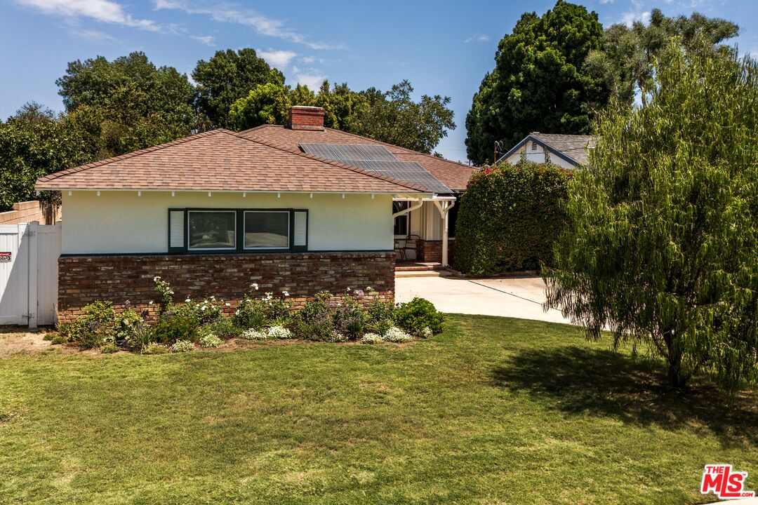 5640 Greenbush Ave