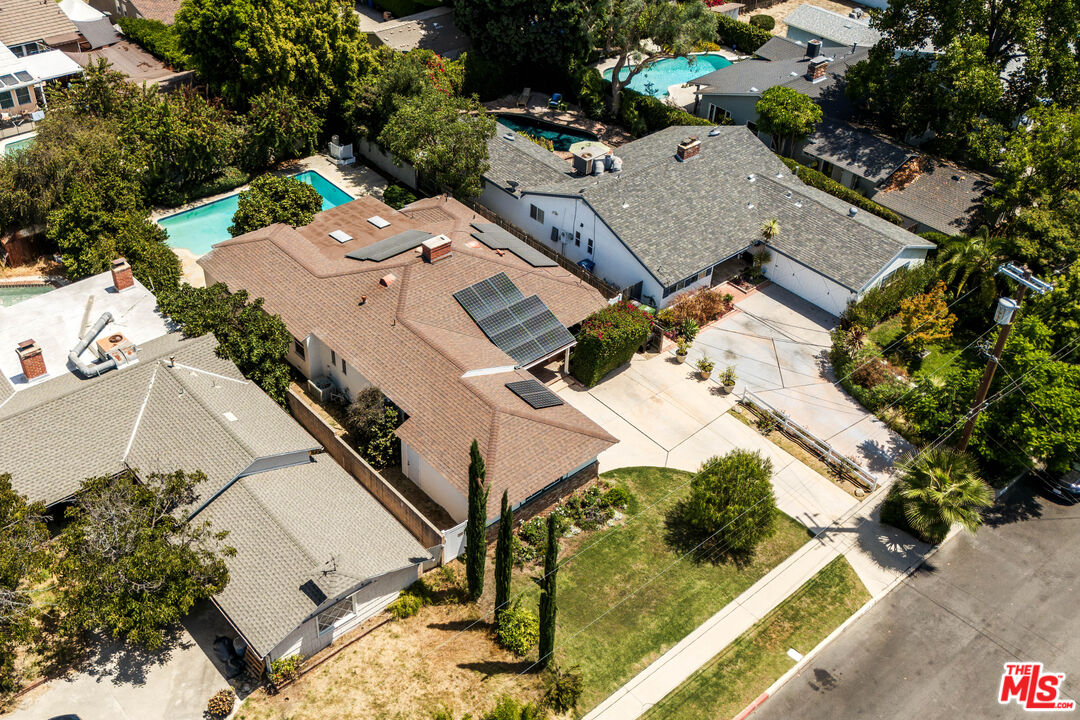 5640 Greenbush Ave