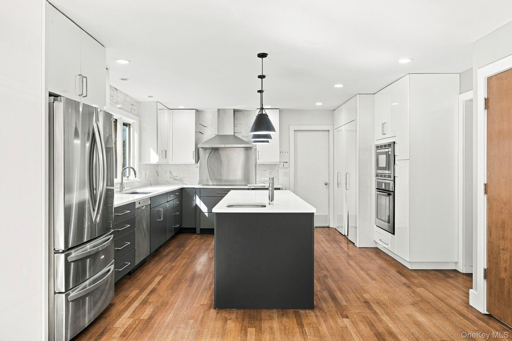 32 Sarles Street