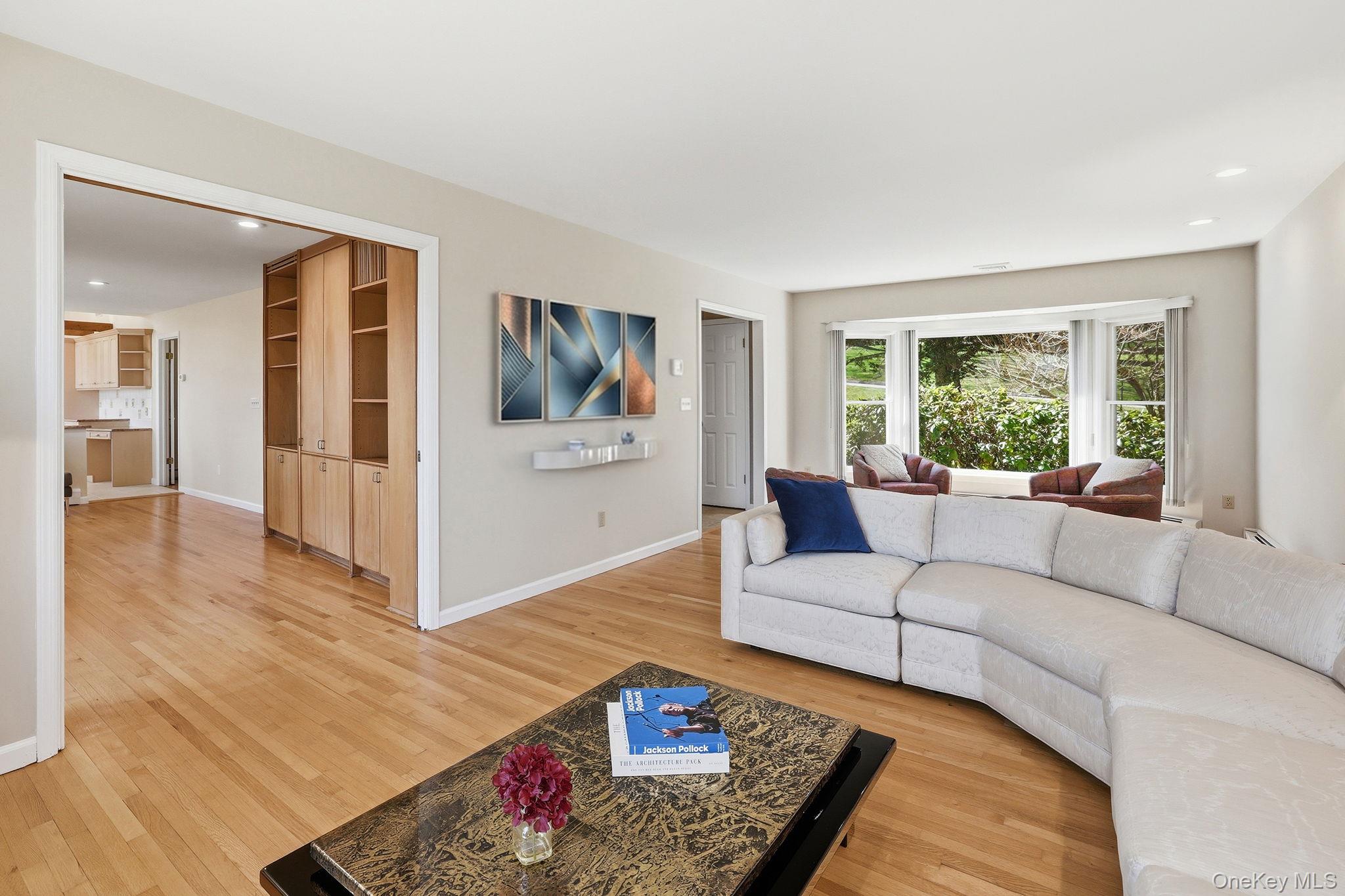 35 Woodcrest Drive