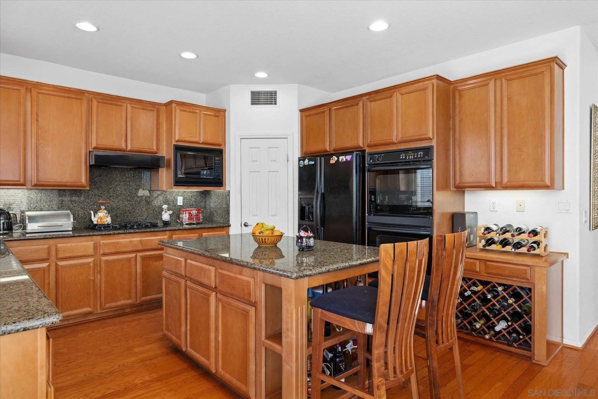 3971 Via Cangrejo, Diego