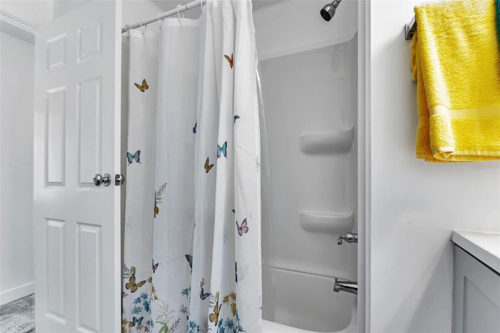 6450 FLORAL CT