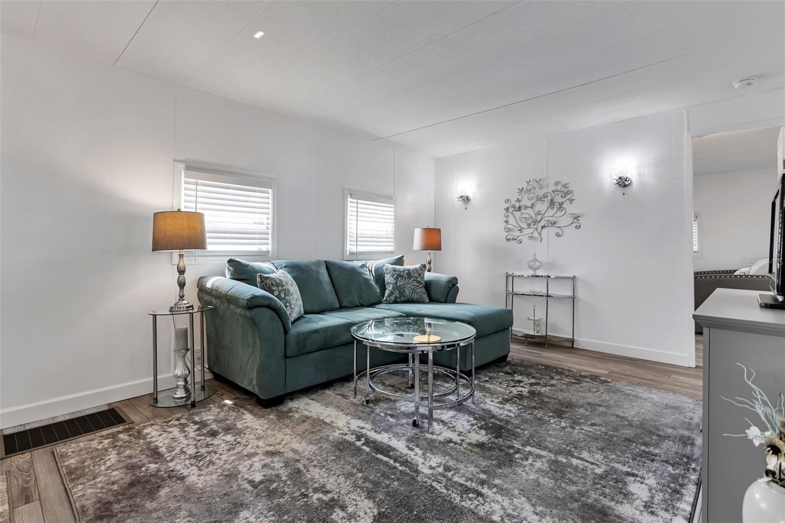6450 FLORAL CT