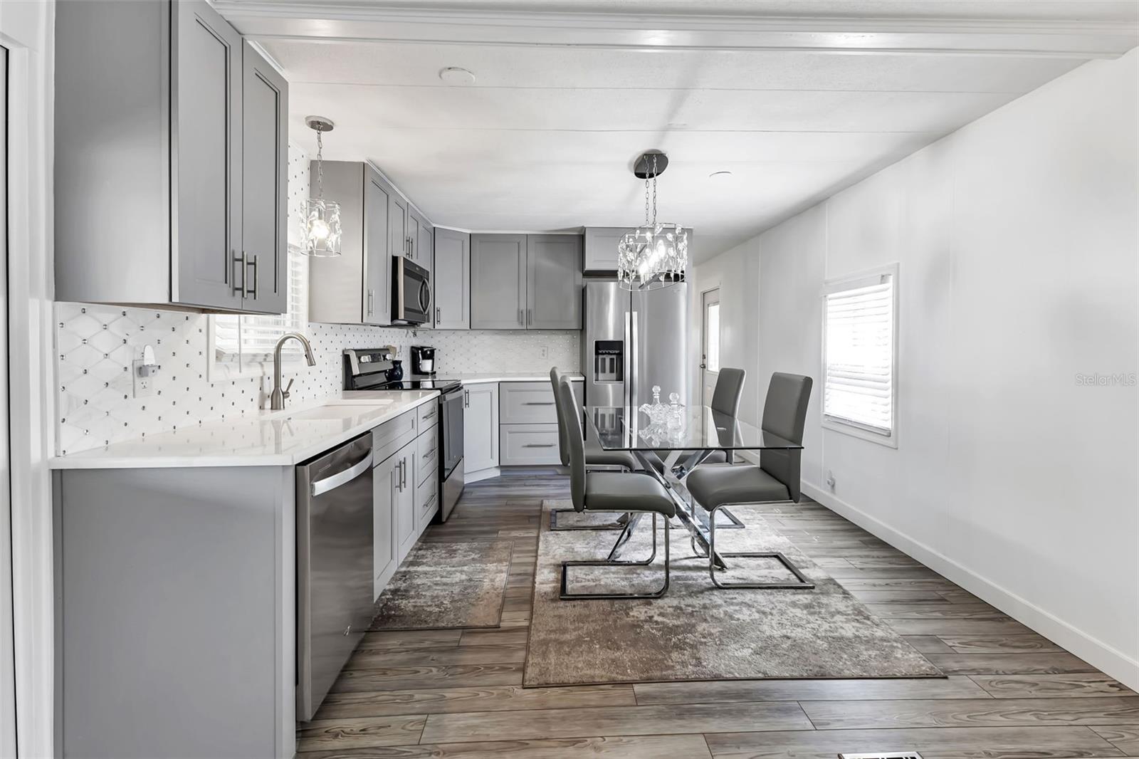 6450 FLORAL CT