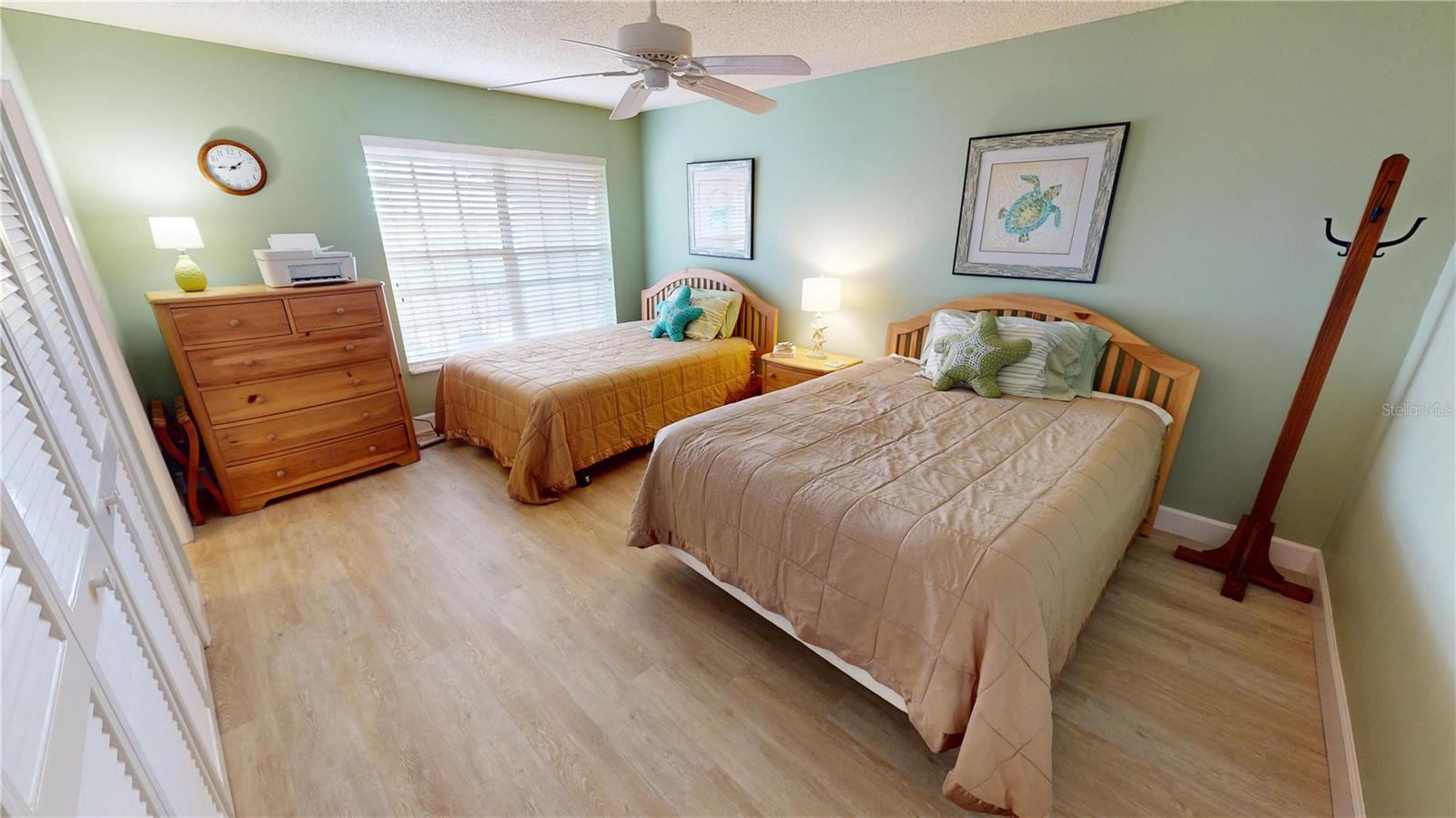 1 COLONY POINT DR #12C