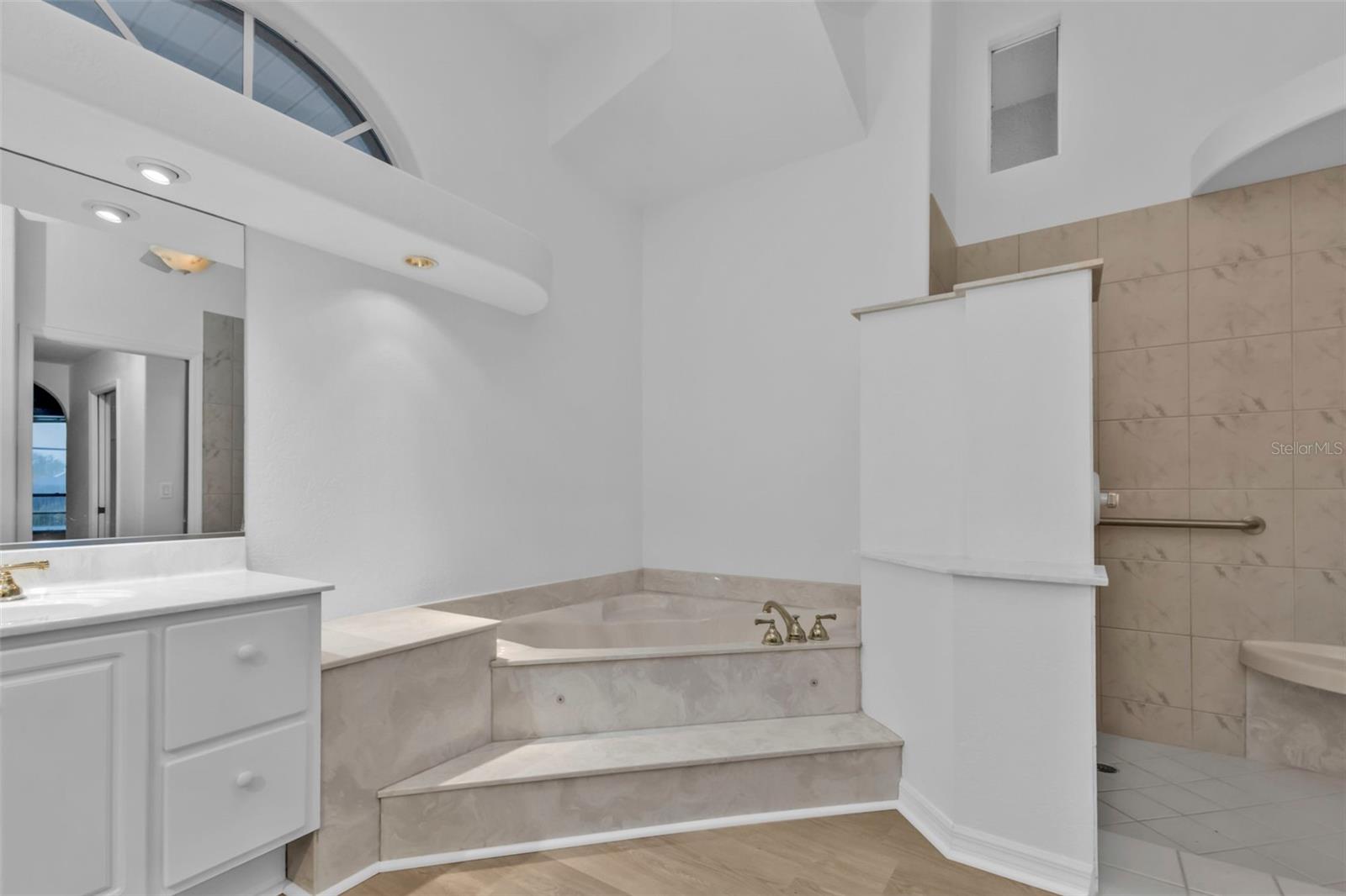 13770 PALMETTO POINT CT