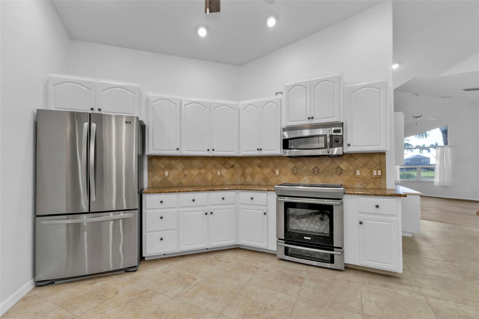13770 PALMETTO POINT CT