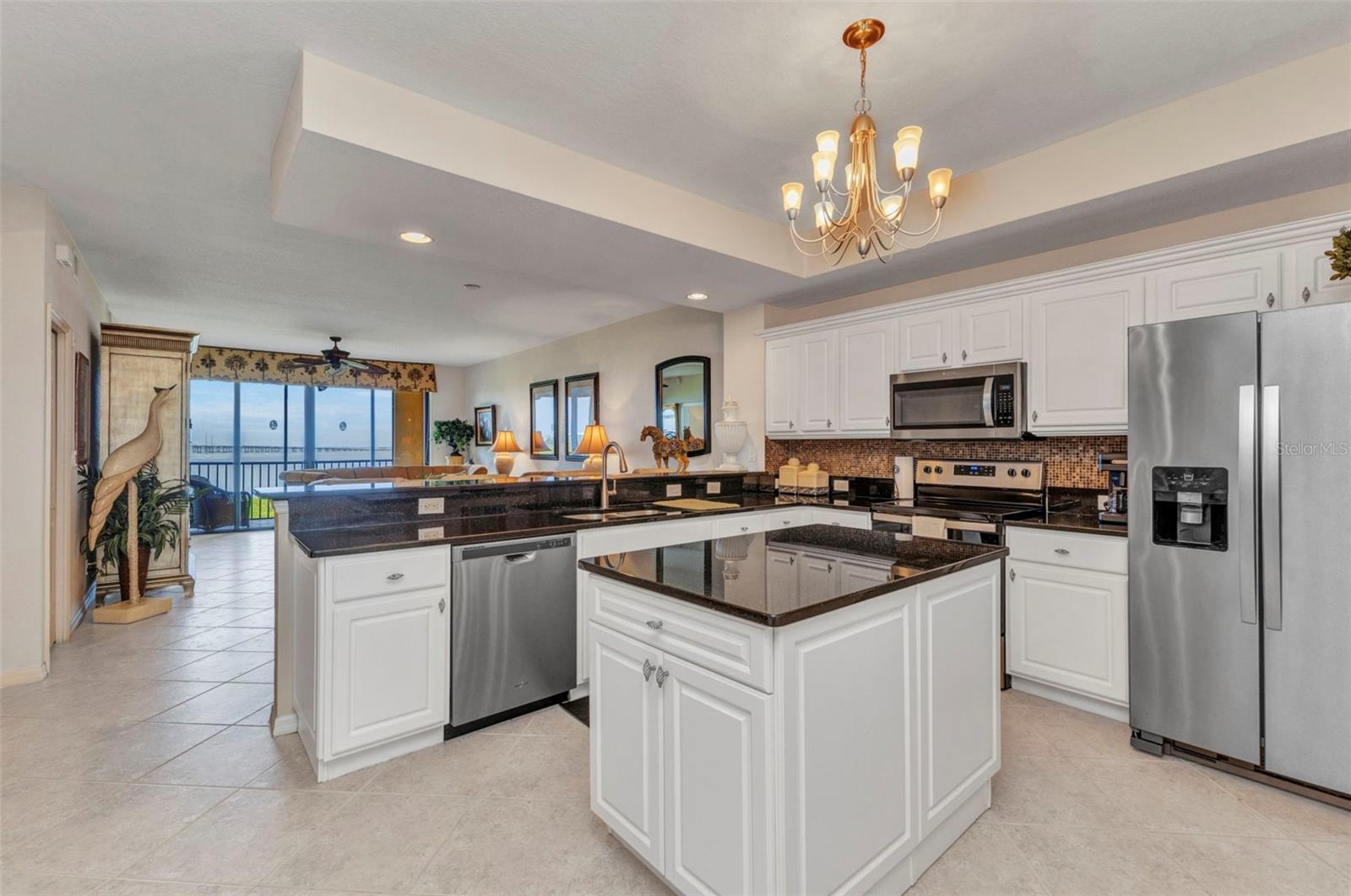 900 E MARION AVE #1403