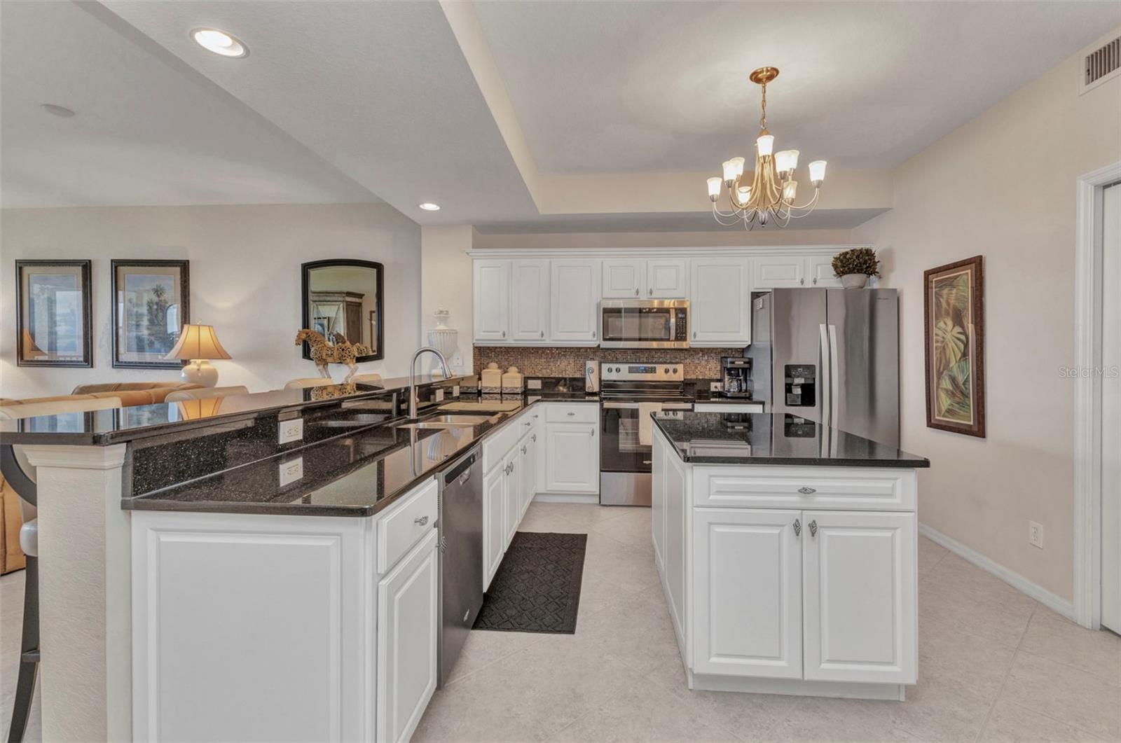 900 E MARION AVE #1403