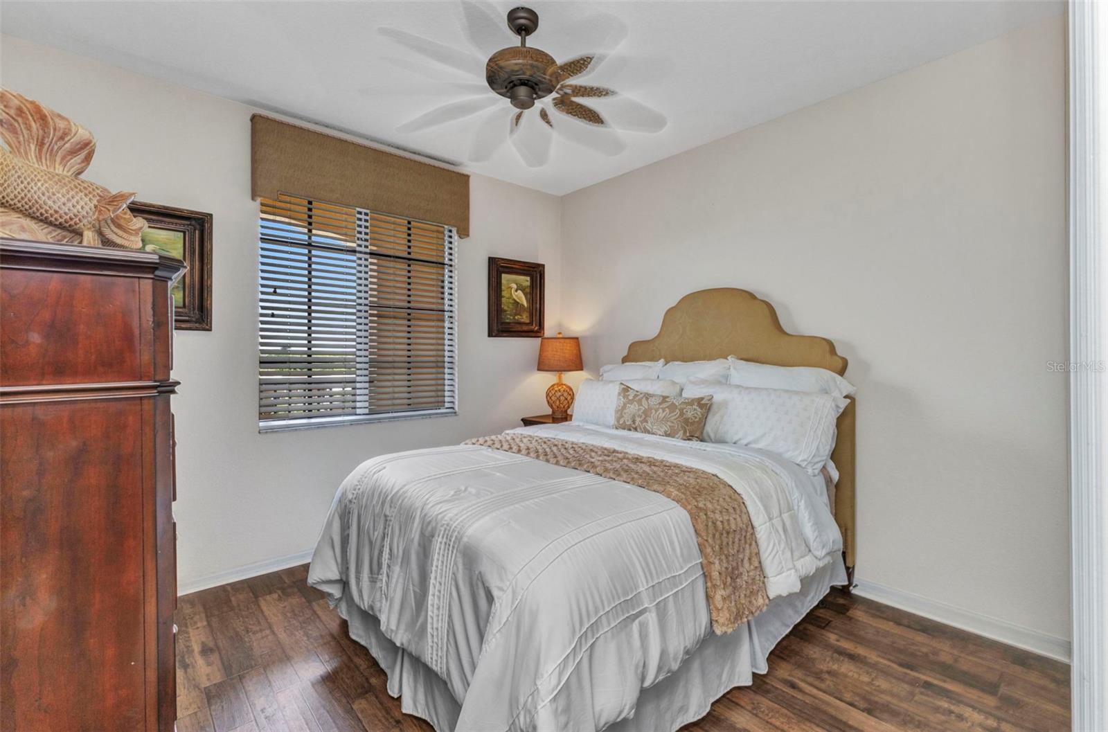 900 E MARION AVE #1403