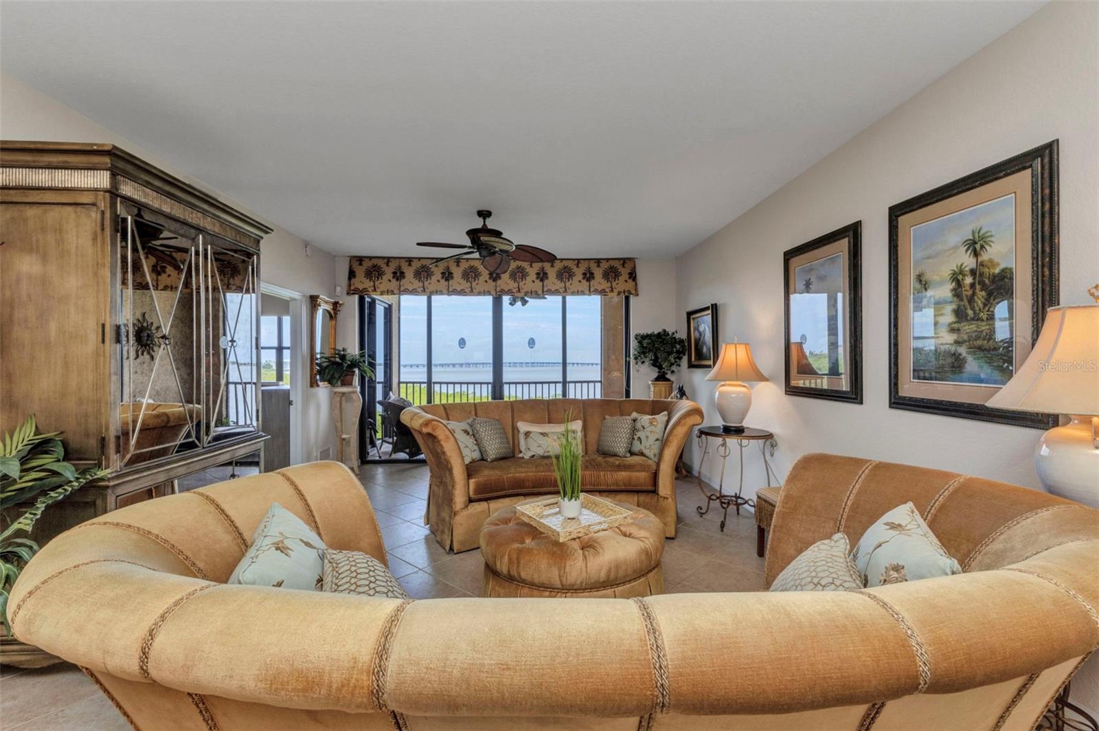 900 E MARION AVE #1403