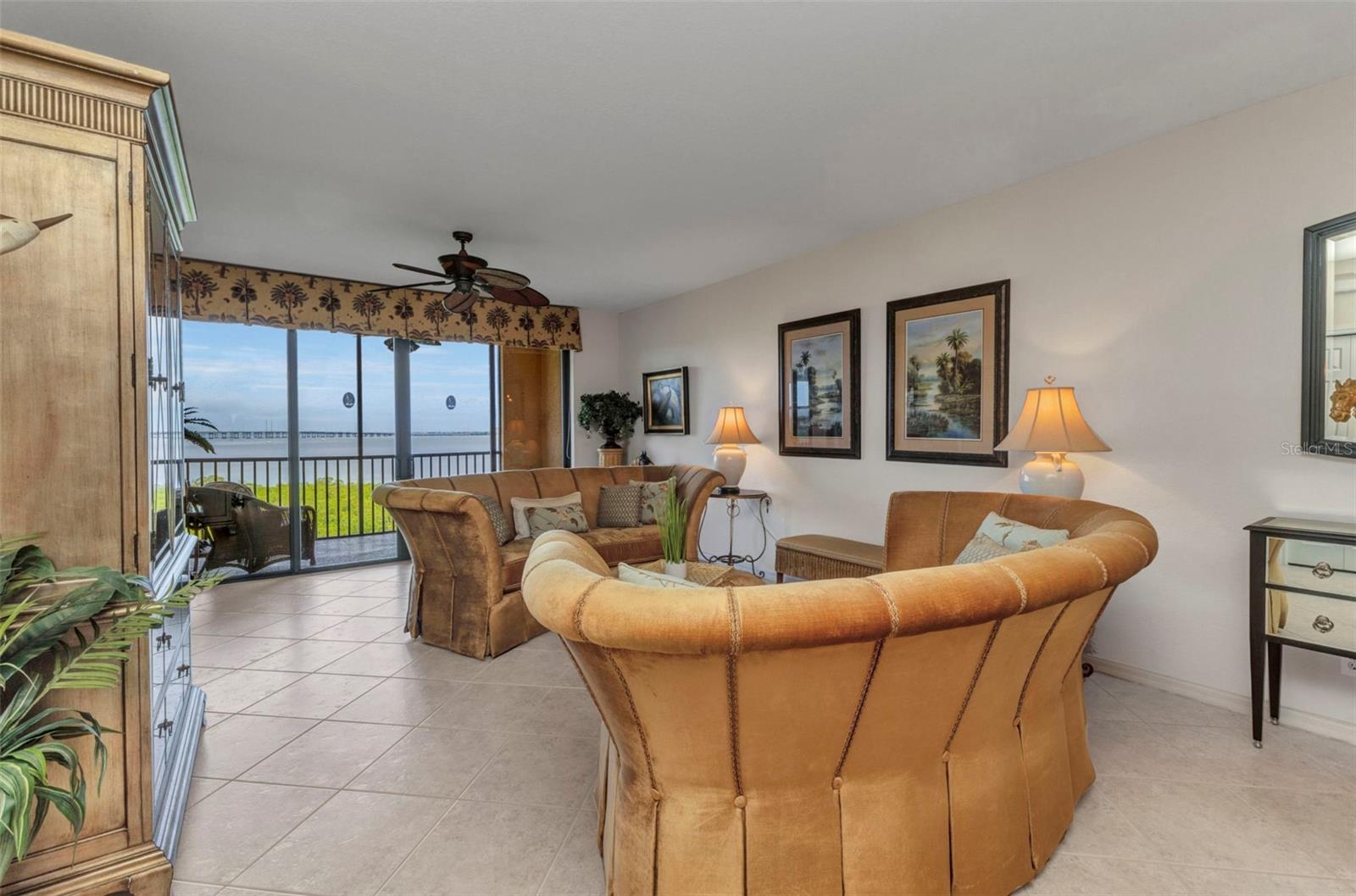 900 E MARION AVE #1403