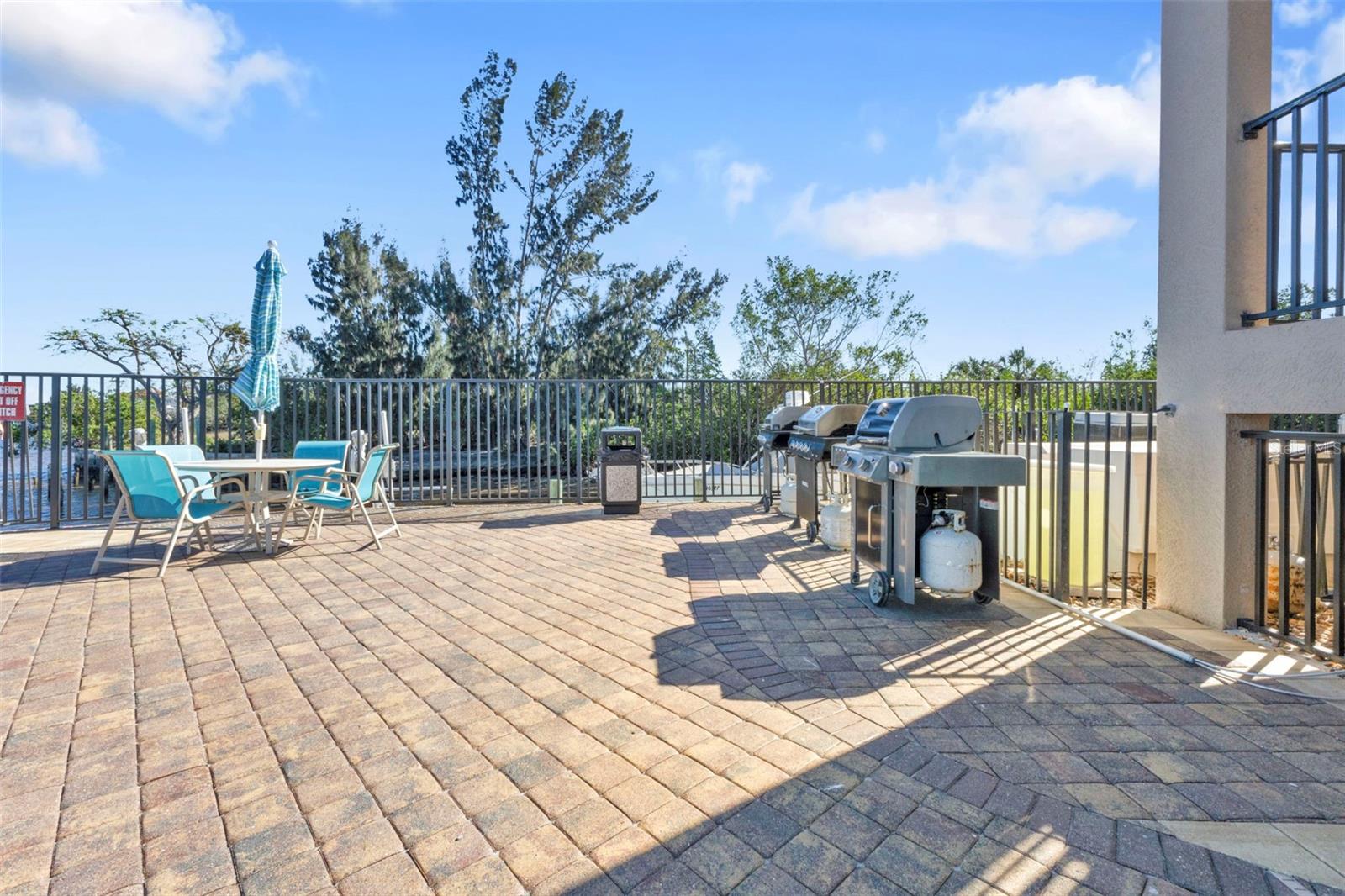 900 E MARION AVE #1403