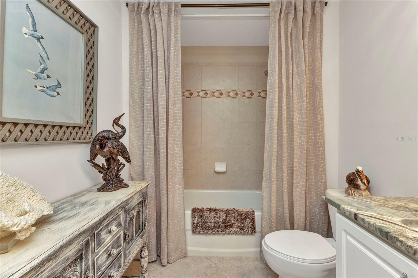 900 E MARION AVE #1403