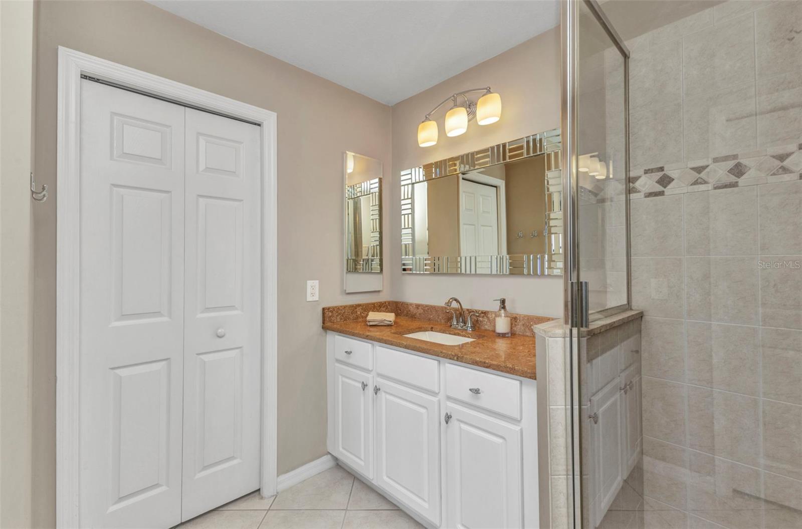 900 E MARION AVE #1403