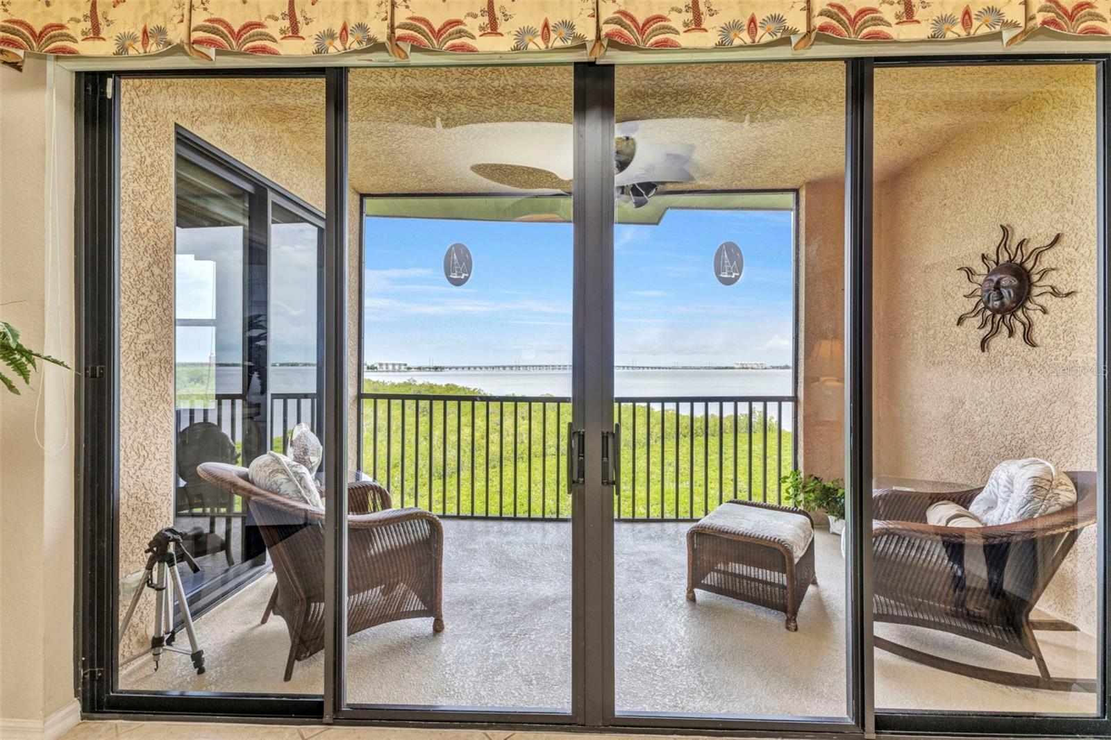 900 E MARION AVE #1403