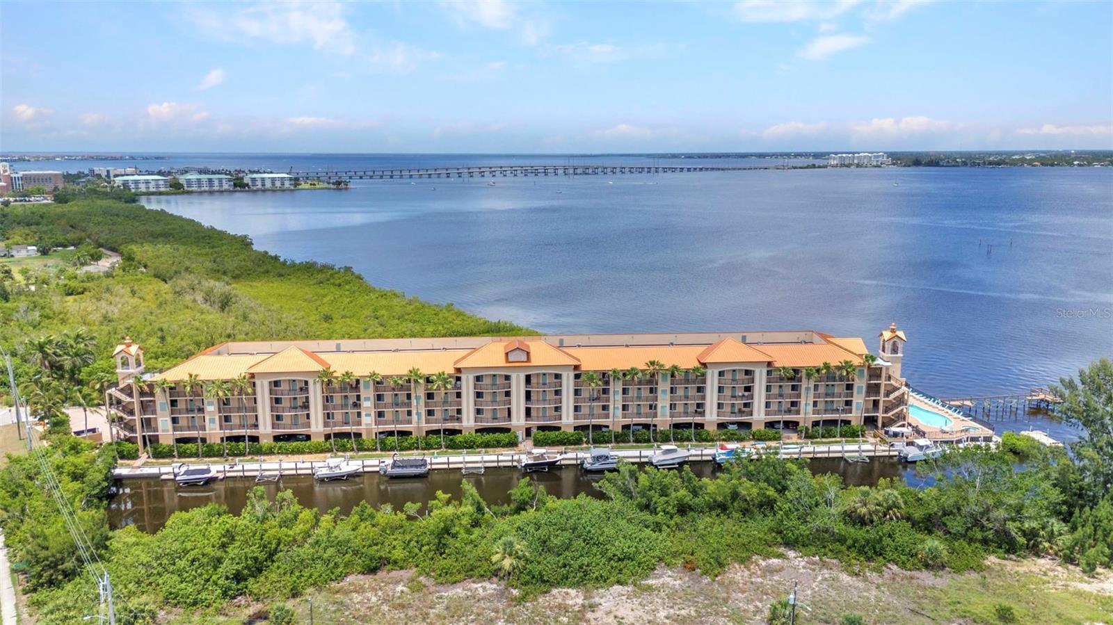 900 E MARION AVE #1403