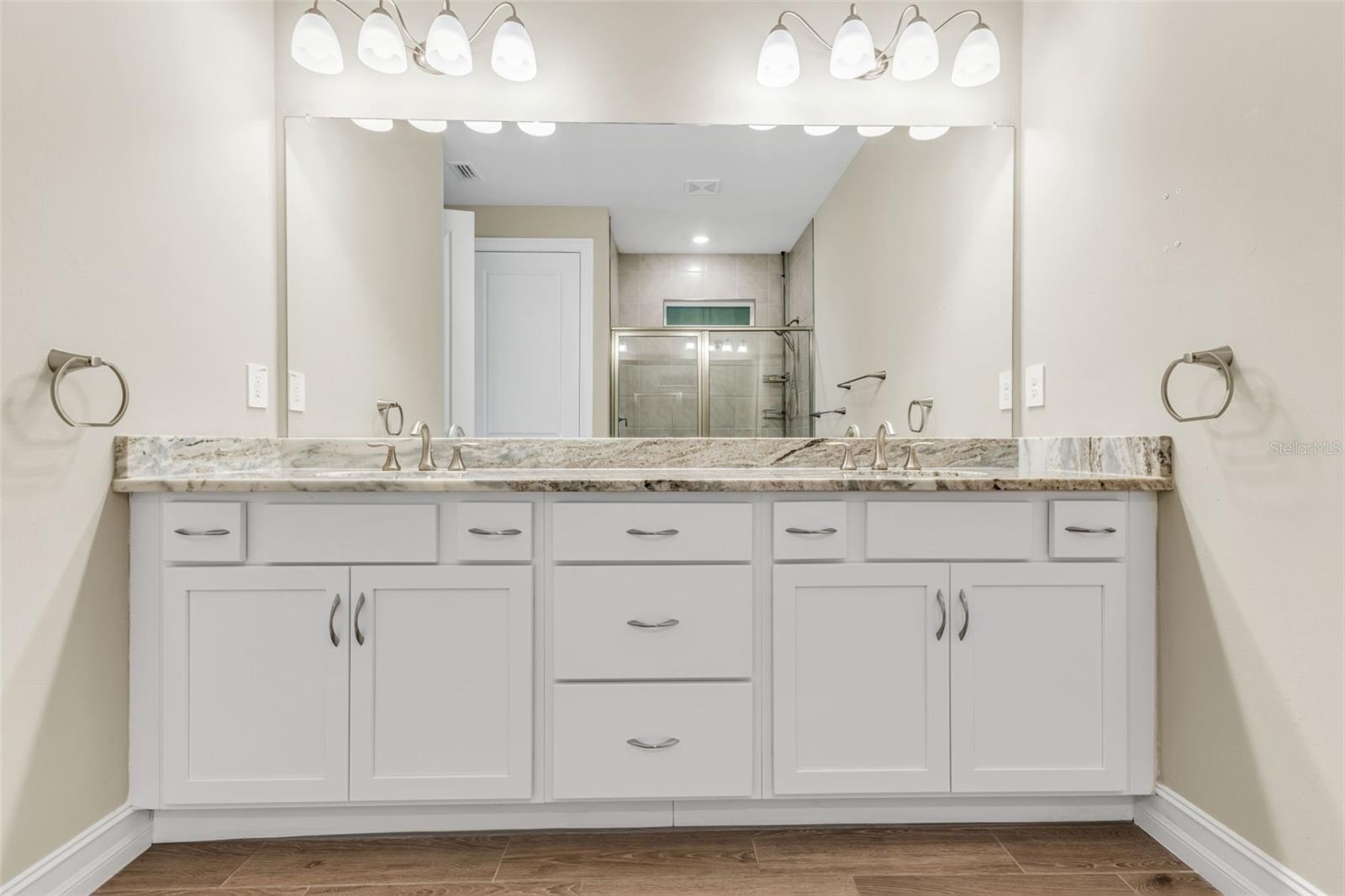 1281 COBBLE GLEN DR