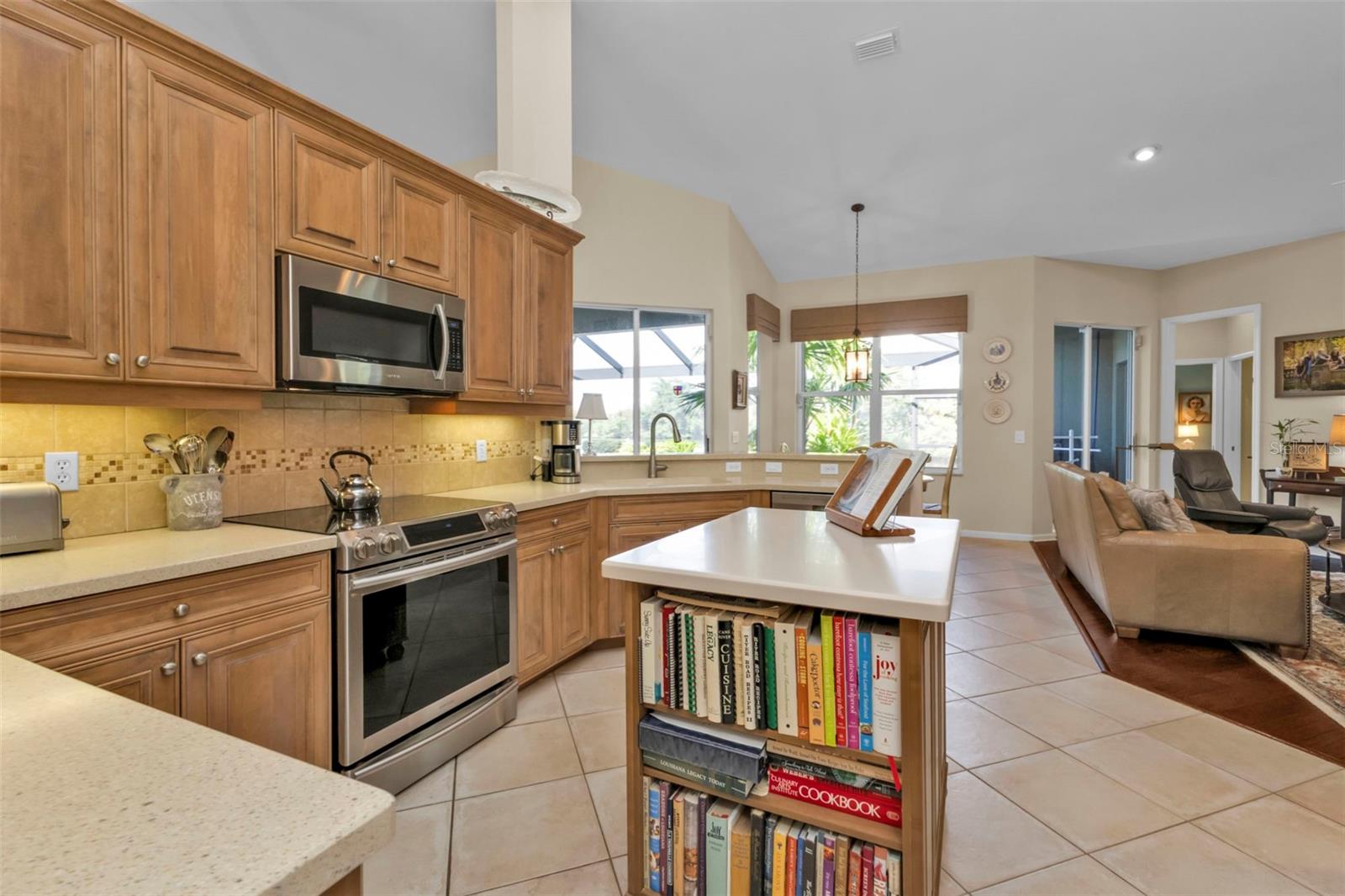 3589 PENNYROYAL RD