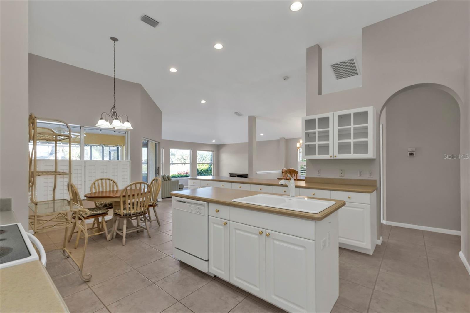3380 BAY RIDGE WAY